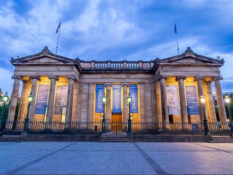 Edinburghin Nationaalimuseo: Skotlannin historiaa ja taidetta yhdellä vierailulla!