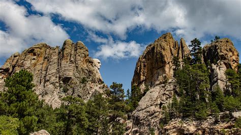  Luomajian National Geological Park: Unforgettable Beauty Where Rocks Whisper Ancient Tales!