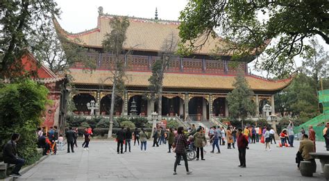 Hengyangin Nanyue Templo! Historiaa ja rauhaa ytimessäsi!