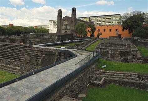  Templo de las Tres Culturas? A Journey Through Time in Guadalajara!